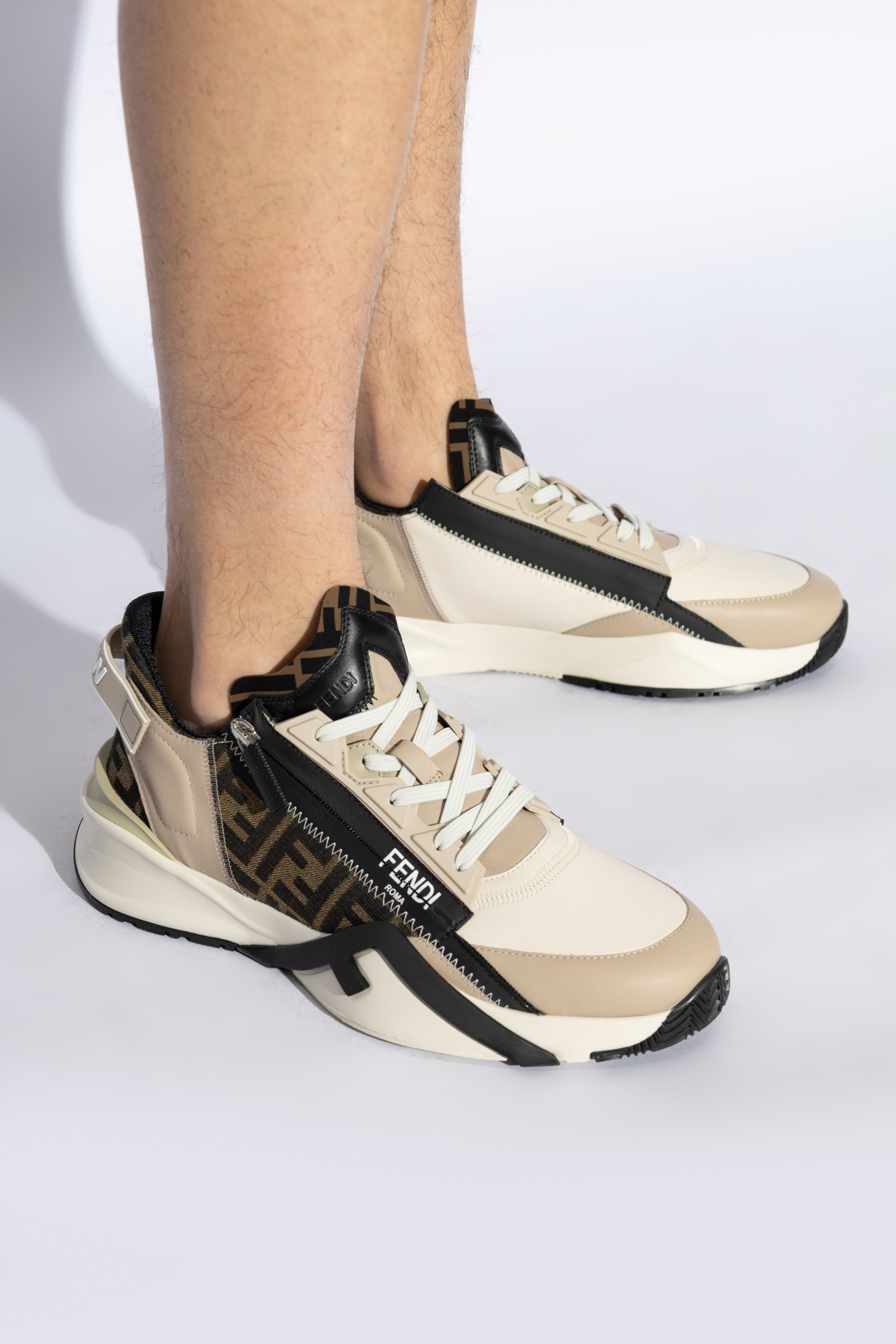 スニーカー FENDI SS25 'Flow' sneakers (7E1392AJZH F1OU2) Fendi Flow Sneakers Leather Beige | Fendi
